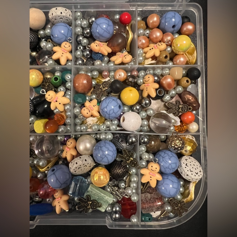 Craft Beads, BUNCH O BEADS SALAD - SWEET, Jewelry Supplies, bulk beads - Picture 4 of 6